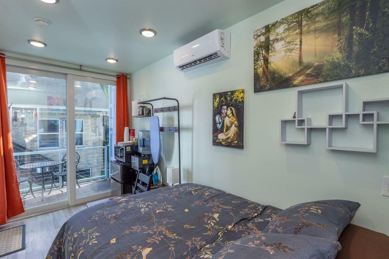 East Downtown Micro-Luxe Container Living Pod #9 Daire Houston Dış mekan fotoğraf